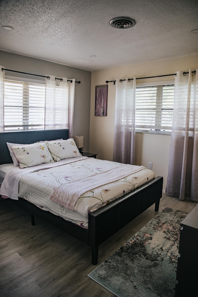 Golf Lovers Serene Escape - Cozy 3 Bed/2 Bath, And Close To The Beach - 博卡格蘭德