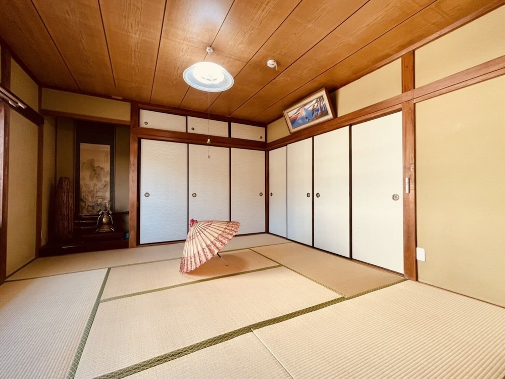 Everyone's Inn Kaifu Showa Japanese-style Two-story House With A View Of The Sea - Mie