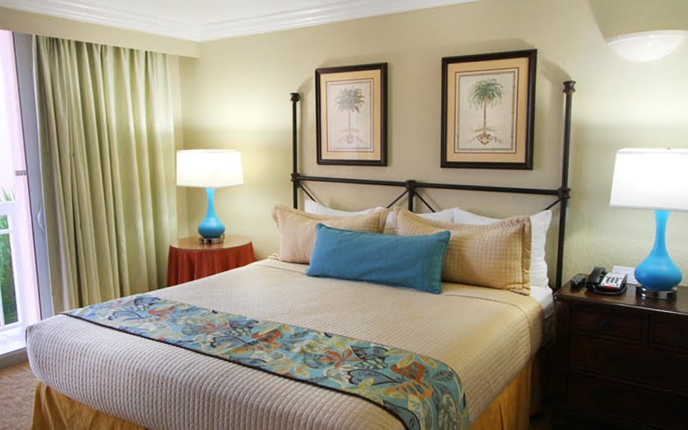 Two Bedroom Beautiful Condo, Palm Beach Shores, Fl (2552011) - Westgate, FL
