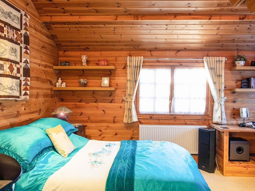 1 Bedroom Accommodation In Mattishall - Dereham