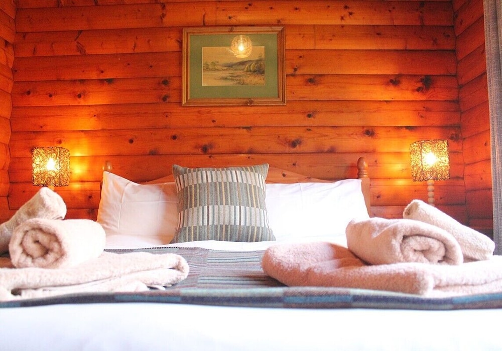 Self-catering Log Cabin Near Plockton And The Isle Of Skye Secluded, Well Equipped And Dog Friendly. - Skye