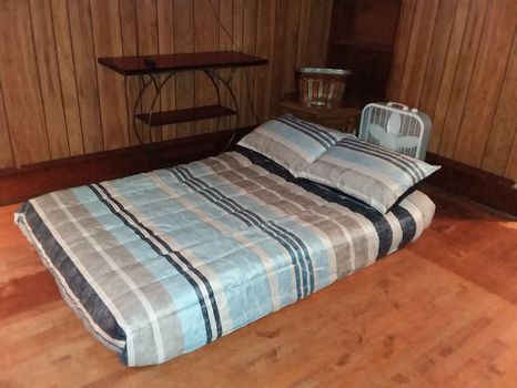 Best large villa rentals in Ironwood, MI on cozycozy