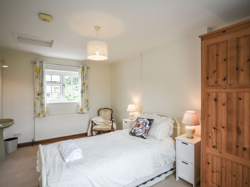 6 Bedroom Accommodation In Dorrington, Near Church Stretton - Shropshire