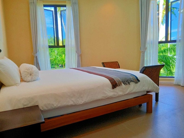 Nasara Resort- Executive Ocean Front Master Suite 130m2 - West Sumatra