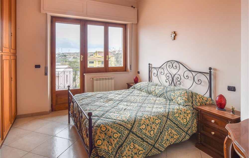 A Charming And Characterful Domicile With Sea View. - Villa San Giovanni