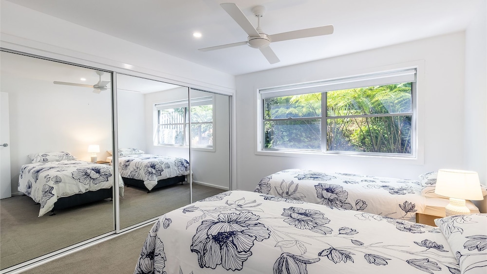 7 Cromarty Road Water Views And Boat Parking Available In The Driveway - Port Stephens
