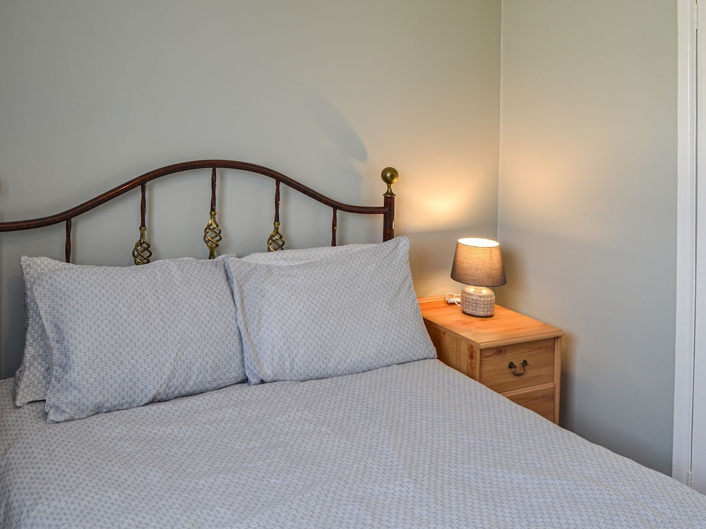 2 Bedroom Accommodation In Hemsby - Winterton-on-Sea