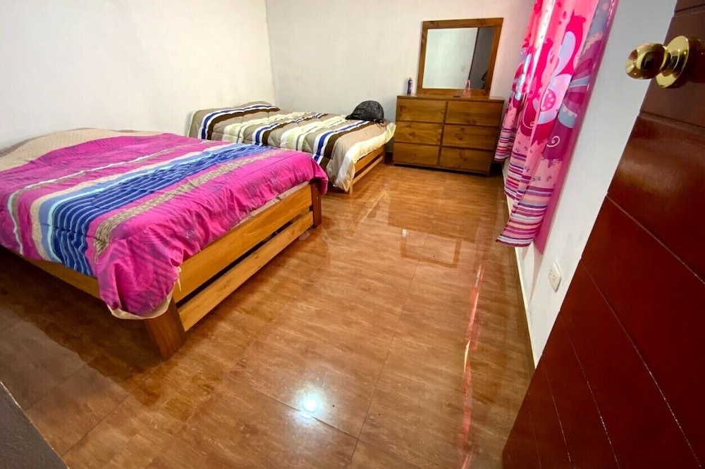 Casa De Campo En Amazonas, 250 M2 De Alojamiento Entero - San Martín
