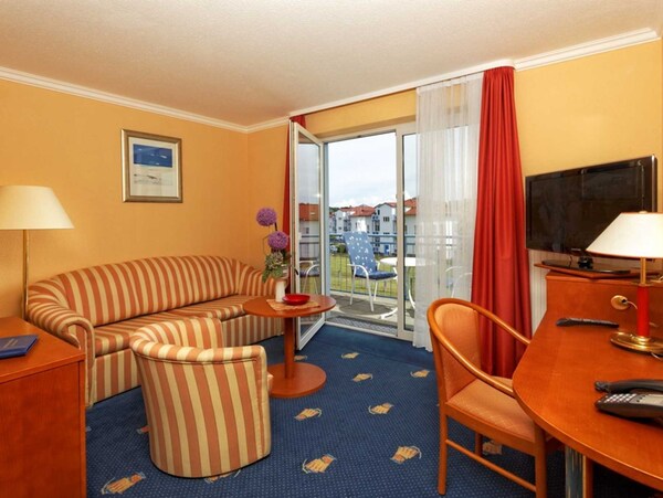 Suite Handicapped Accessible (Balcony Or Terrace) - Hanse-kogge Hotel & Restaurant - Loddin