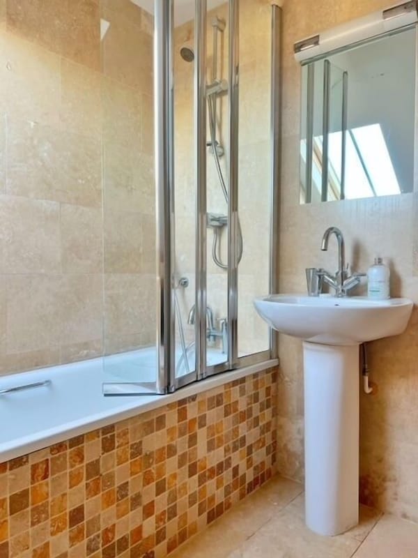 Apartamento-baño Con Ducha-vista Al Mar - Bideford