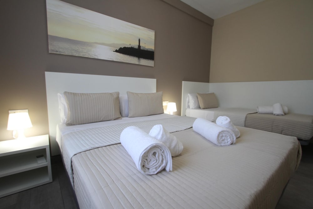 Cambrils Playa Spa Apartments- 1st Floor No View (3/5 Pax) - Spain