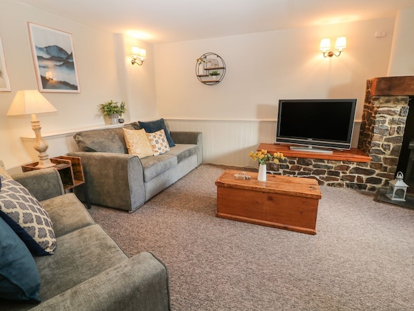 Beechcroft Cottage, Pet Friendly, With Open Fire In South Molton - South Molton