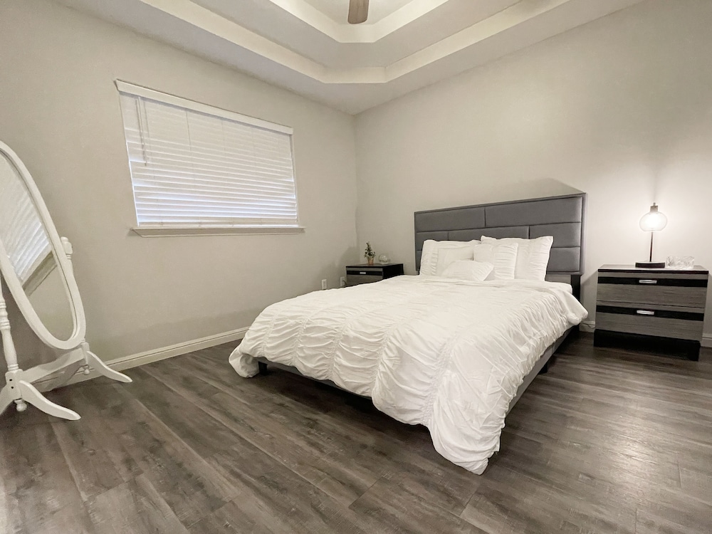 Cozy 2 Bedroom Apartment In Prime Location! - McAllen, TX