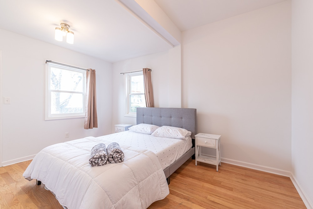 Tranquil Town House In New Jersey - Just 25 Minutes To Time Square! - Union City, NJ