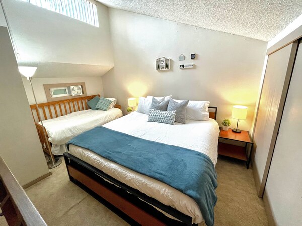 Mountain Condo With Free Shuttle To Winter Park Town And Ski Hill. Pool/hot Tubs - Fraser, CO