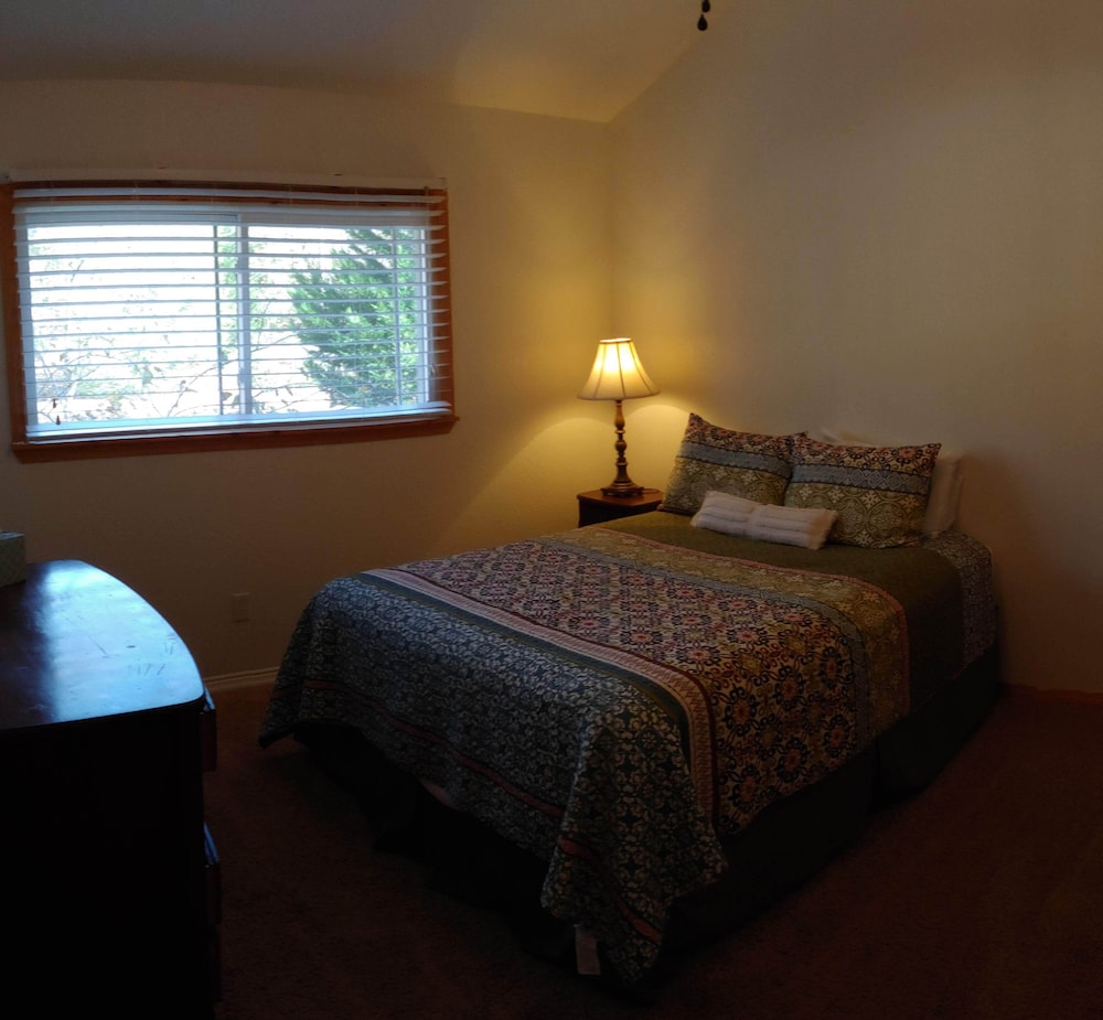 Relax & Reconnect At Lake Lure - Affordable Rental - Lake Lure