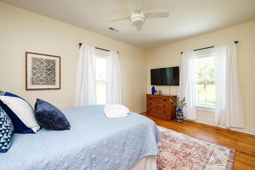 CrossKeys Vineyards, Mt Crawford airbnb, hotels and vacation rentals