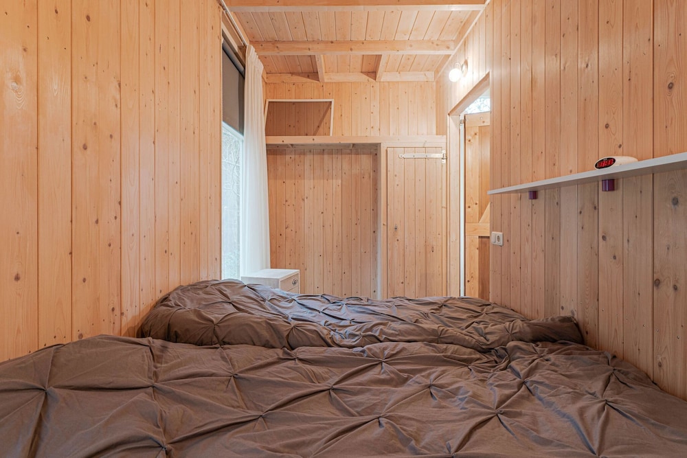 Idyllisch Gelegenes Ferienhaus In Norg Mit Sauna - Assen