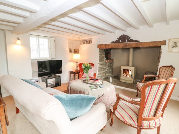 Holly Cottage, Pet Friendly, With Open Fire In Minster Lovell - Witney