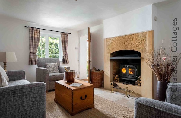 Jackdaw Cottage, Pet Friendly, With Open Fire In Blockley - Moreton-in-Marsh