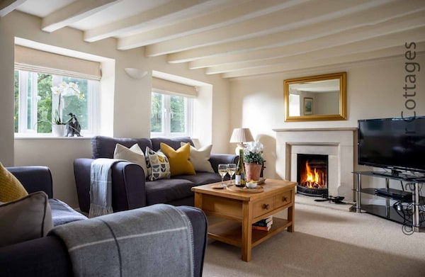 Weir Cottage, Family Friendly, With Open Fire In Bourton-on-the-water - 水上伯頓