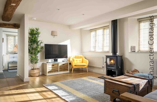 Barn End Cottage, Pet Friendly, With Open Fire In Chipping Campden - Chipping Campden