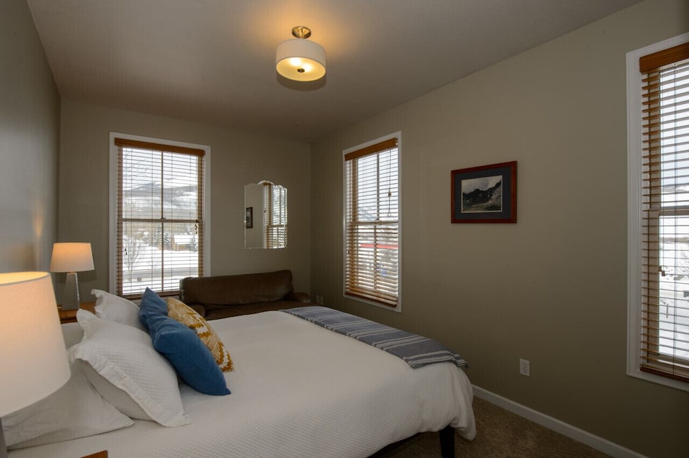 Teocalli Flat , Teocalli Flat In Crested Butte , 2 Bedroom, Sleeps 6 - Crested Butte, CO