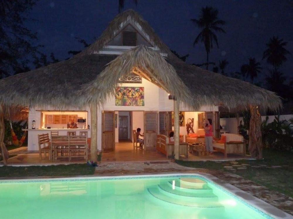 House with 4 bedrooms in Las Terrenas with private pool enclosed garden and WiFi 250 m from the beach - Caribe