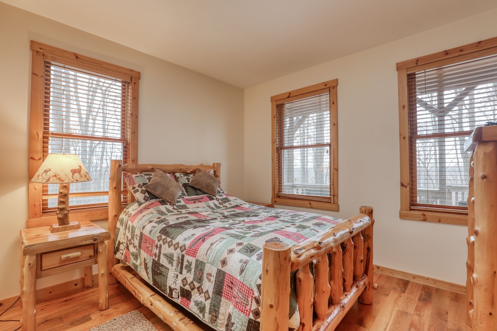 "Charming 3-bedroom Chalet In Harpers Ferry, Wv: Perfect Escape" - Harpers Ferry, WV