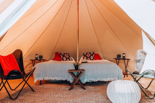 Twin Tent W/ Shared Bathroom - Beauty Awaits You Just Past The Red Cliffs. - Utah