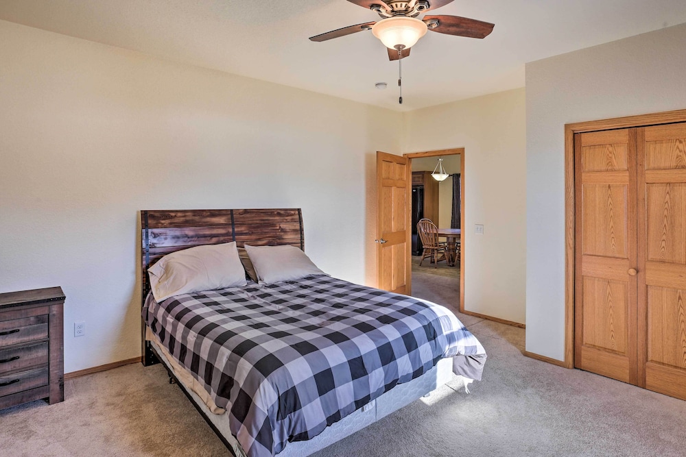 Quiet Newcastle Apartment W/ Step-free Access - Wyoming