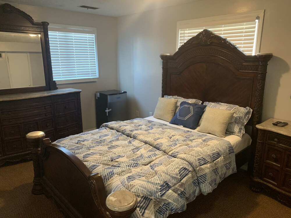 Cozy Vacation Unit <Br>a Mile To Hall Of Fame - Canton, OH