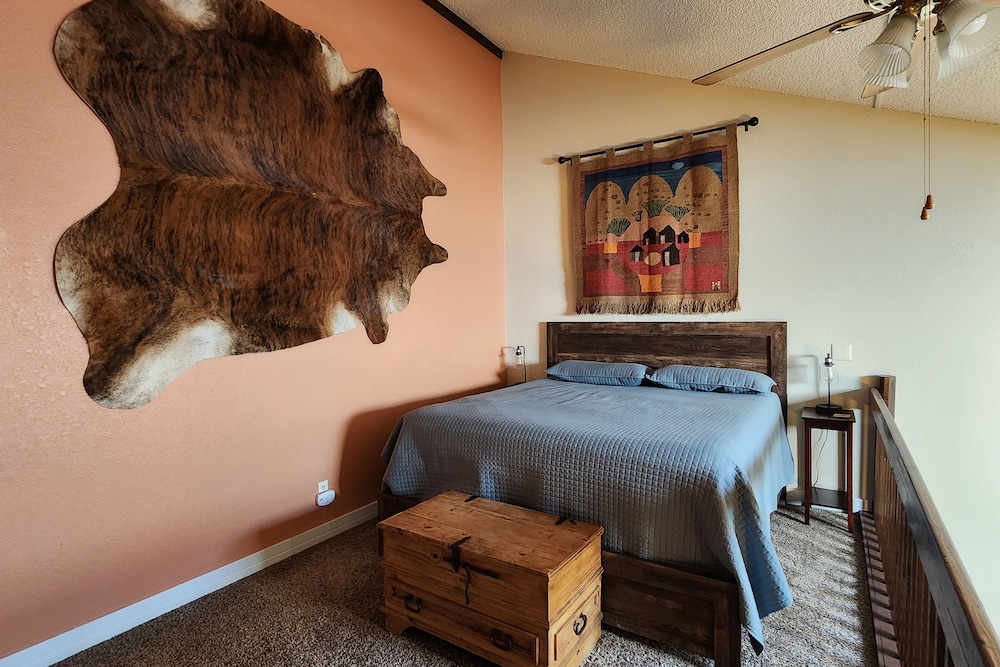 Cozy Loft Condo With Wifi & Shared Pool, Hot Tub, Game Room, & Firepit - Granby, CO