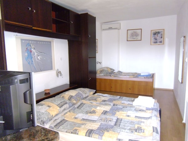 One Bedroom Apartment With Air-conditioning Lopar, Rab (A-12327-b) - Lopar