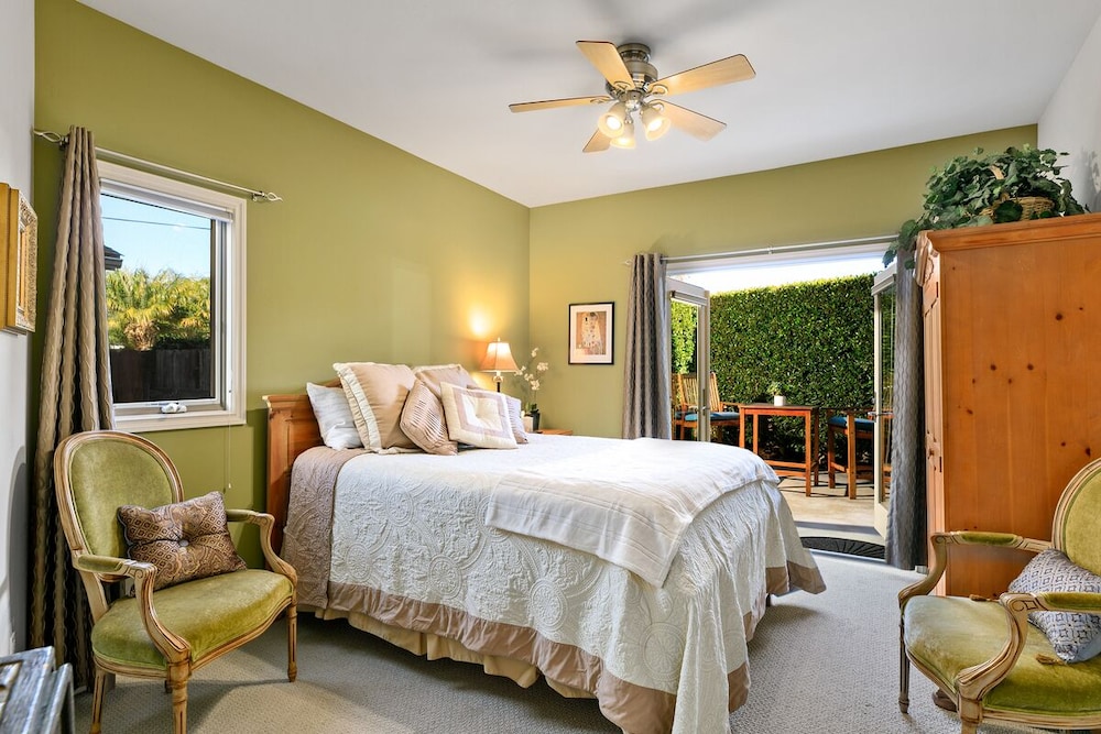 You Want To Stay Here In Carlsbad! Best Deal Ever! - Carlsbad, CA
