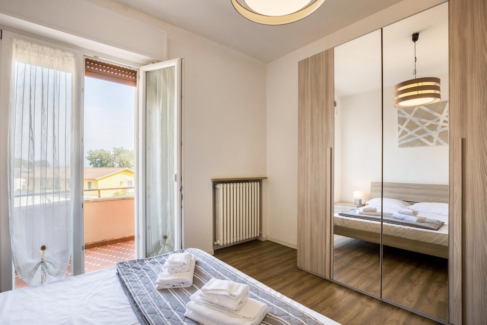 Pet-friendly Apartment La Terrazza 2 With Garden & Wi-fi - Peschiera del Garda