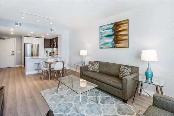 Luxury 1 Bedroom Apartment | Bethesda Md | By Gls - The Highlands - Washington DC