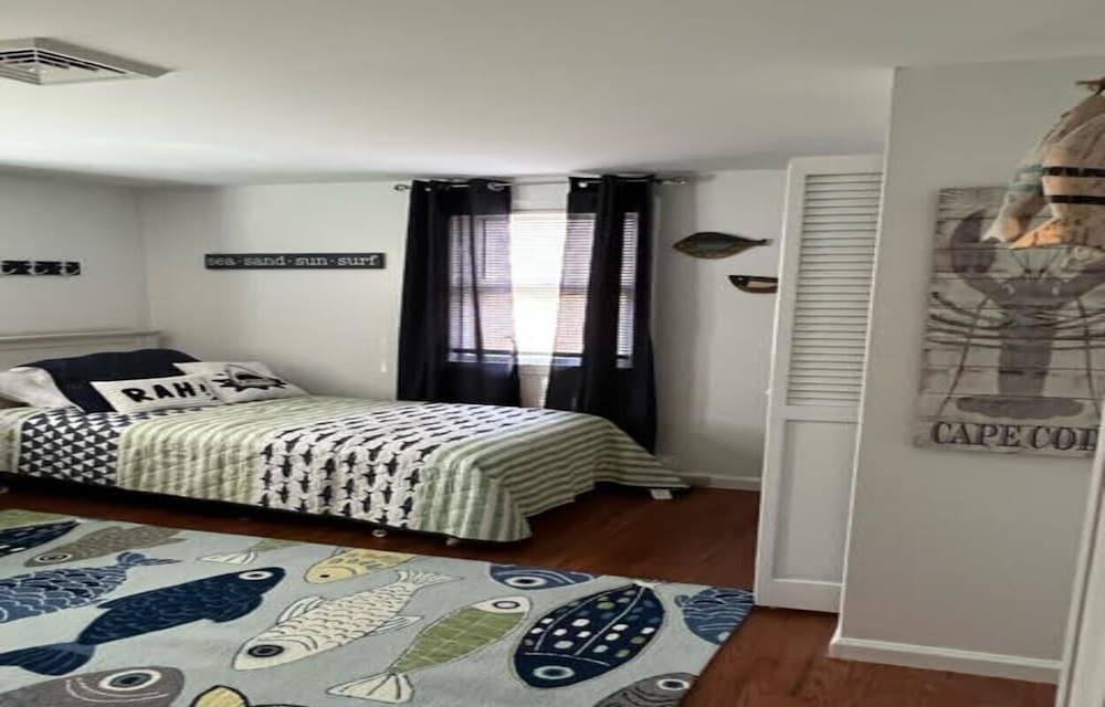 Remodeled! Immaculate And Clean! Great Location! Read Our Reviews! - Yarmouth Port, MA