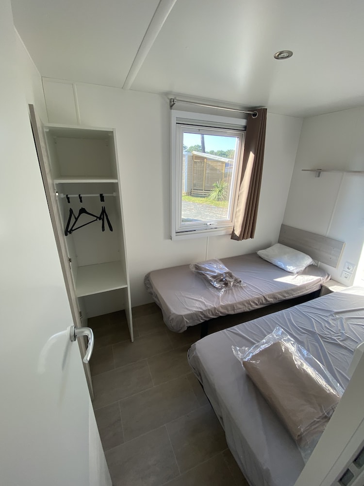 Mobil-home Confortable Dans Camping Haut De Gamme En Bord D’océan - Vendays-Montalivet