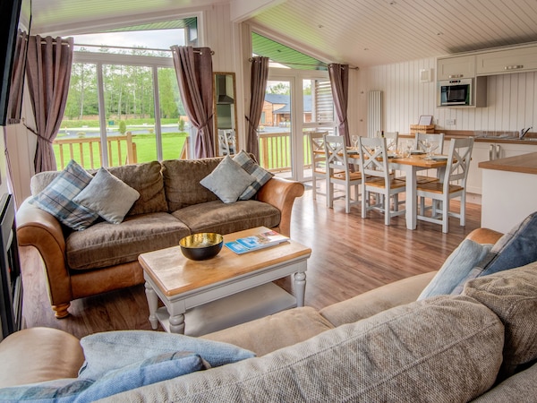 Lodge 8 - The Carse, Family Friendly, With Hot Tub In Errol - Fife