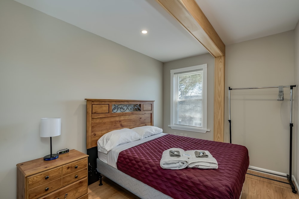 Riverview Townhouse Iv In Downtown Alexandria Bay - Alexandria Bay