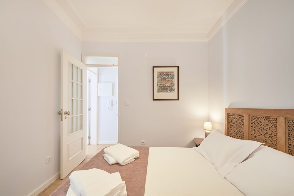 New! Amazing Aparment With Lovely Terrace In Historical Lisbon - Areeiro