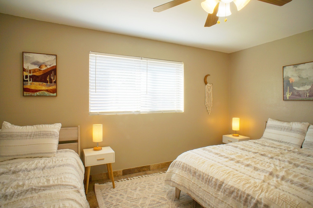 Newly Renovated 3 Bedroom Home Centrally Located - Aéroport de Phoenix-Sky Harbor (PHX)
