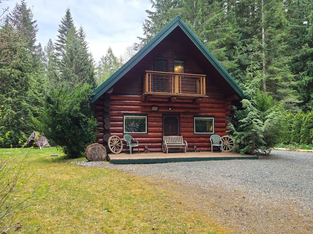 Snowline Cabin #11 - Log Cabin - Wifi - Fireplace - Kitchen - W/d - Glacier, WA