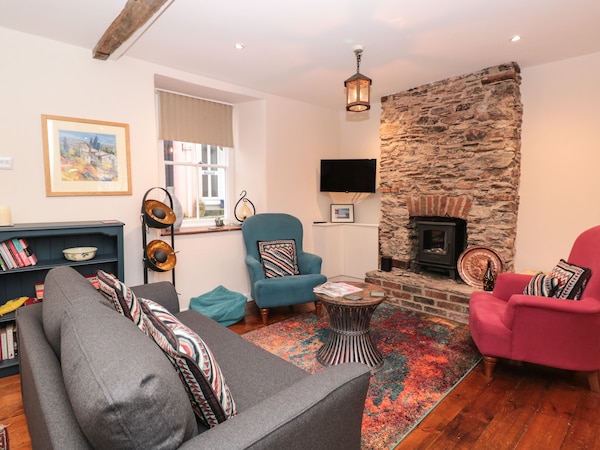 Crowthers Cottage, Pet Friendly, With A Garden In Dartmouth - Dittisham