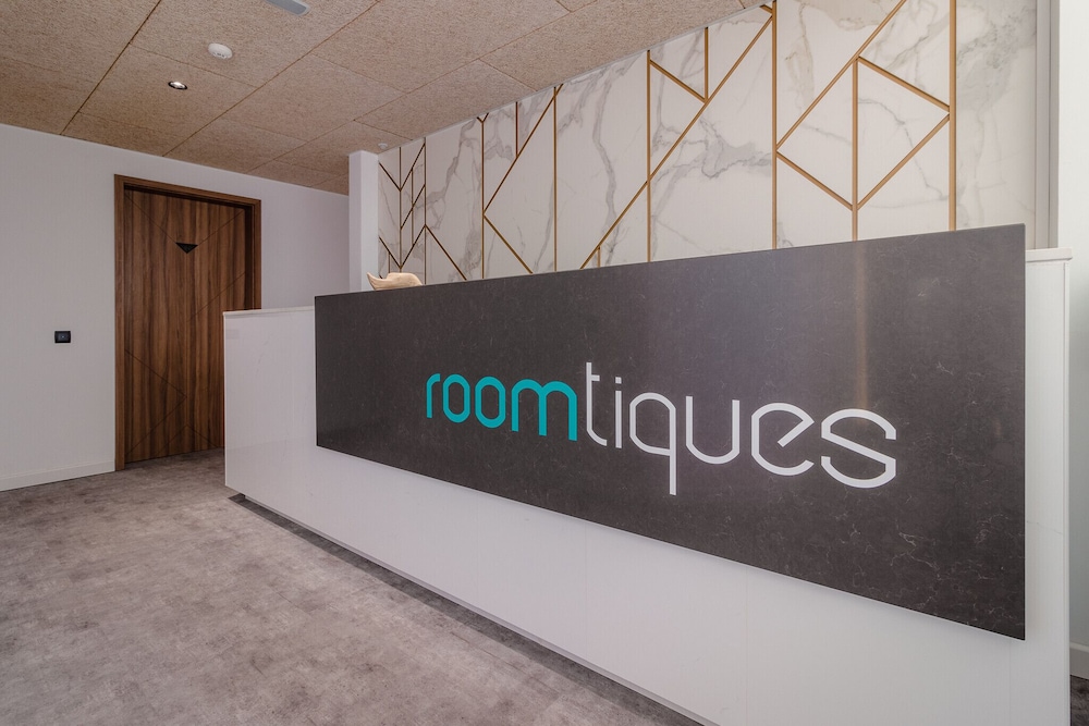 Flatguest Roomtiques Private Rooms - Terrace - A/c - Fastwifi - Las Palmas de Gran Canaria
