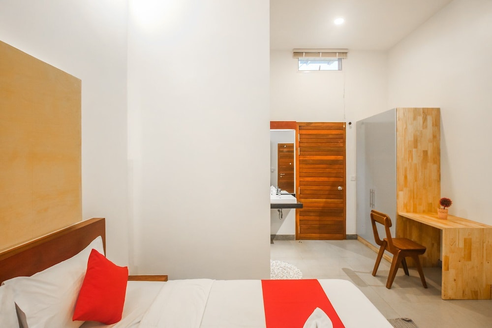 Work-friendly Studio Apartment + Stable Wi-fi In Peaceful Residential Area - 캄보디아