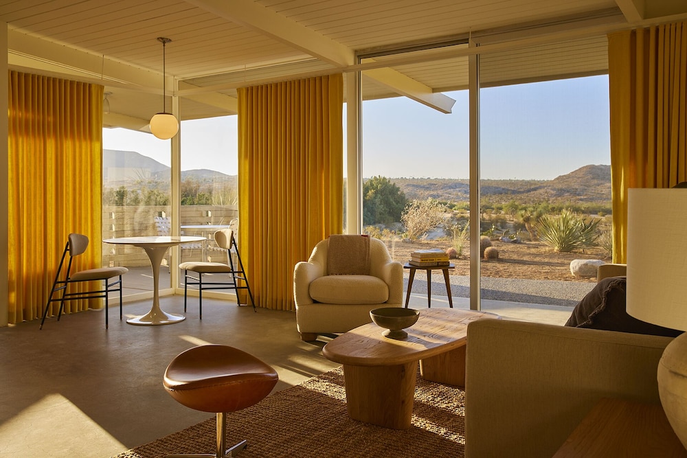 The Bungalows By Homestead Modern At The Joshua Tree Retreat Center - Joshua Tree National Park