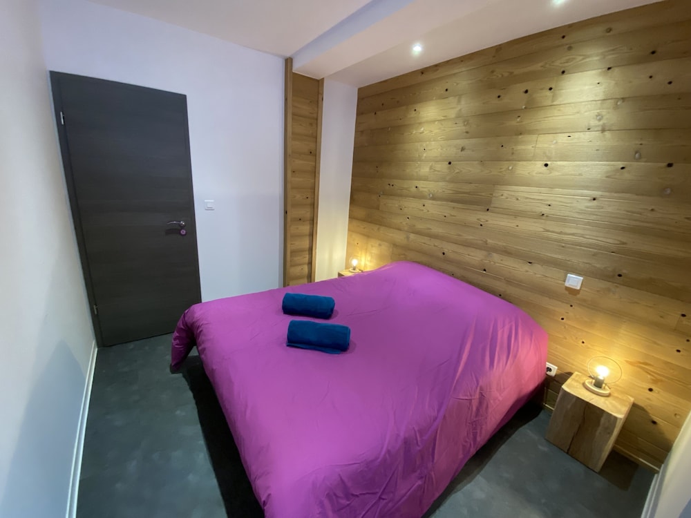 Alonso Apartment, Sleeps 6, Lake View, Air-conditioned, Electric Hook-up, Gerardmer - La Bresse