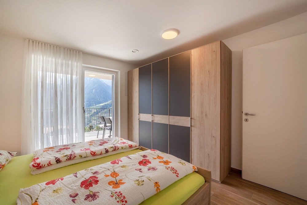 Apartment 'Panoramawohnung Bergerweg' With Mountain View, Wi-fi & Terrace - Merano